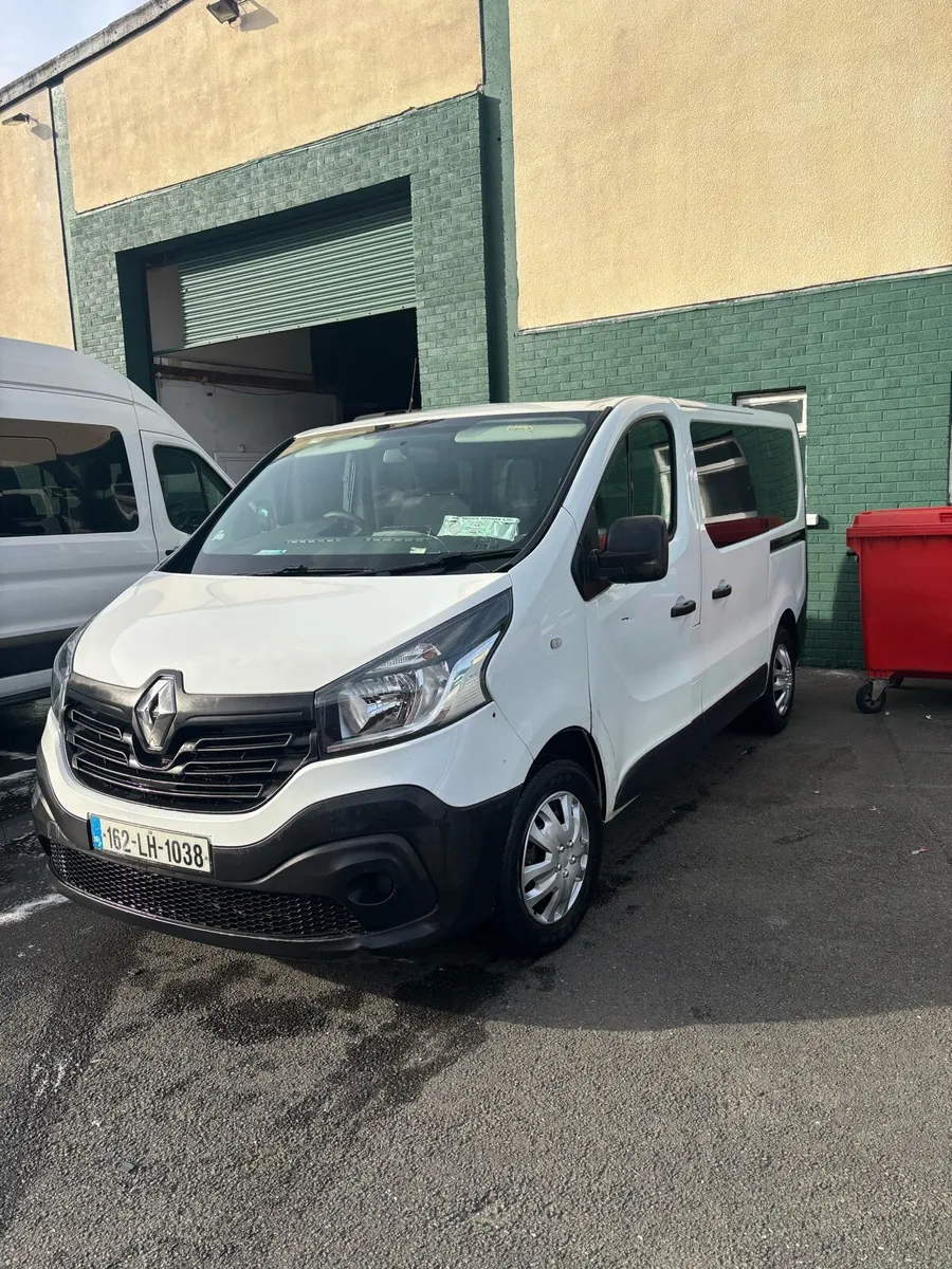 Renault Traffic - Image 2