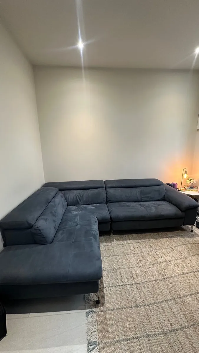 Couch - Image 1