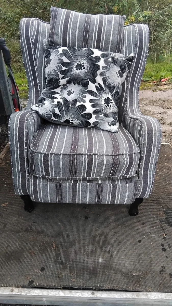 Two armchairs identical pair - Image 2