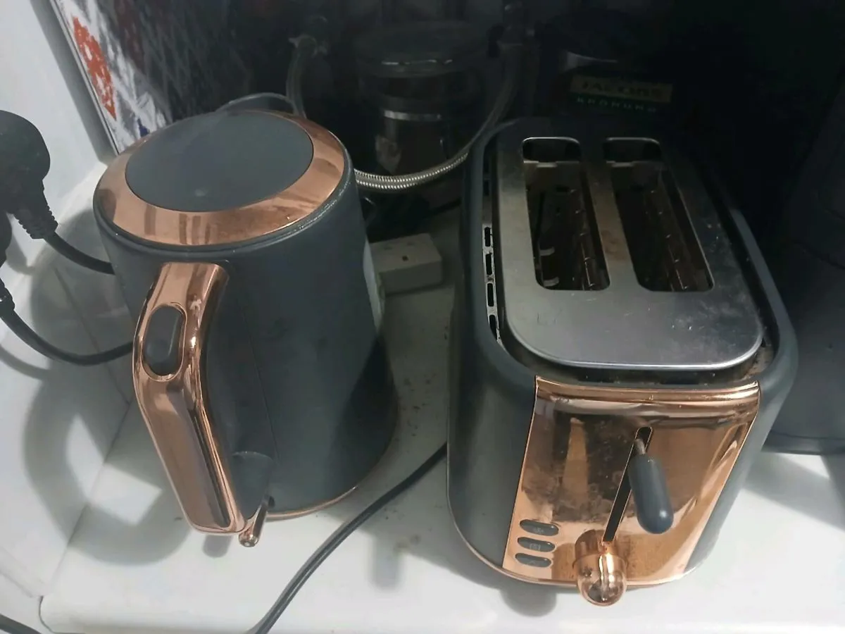 Kenwood kettle and toaster - Image 4