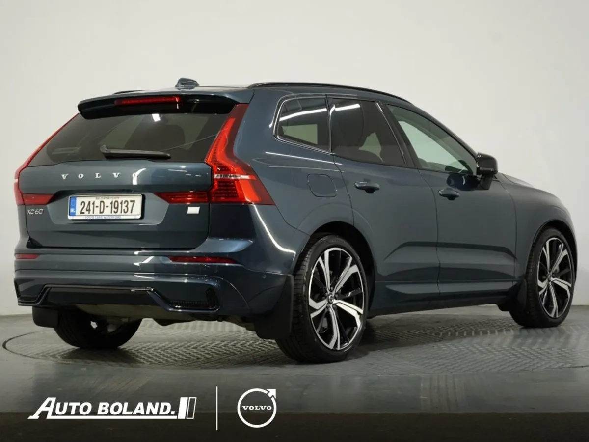 Volvo XC60 T6 Phev Ultimate Dark - Image 4