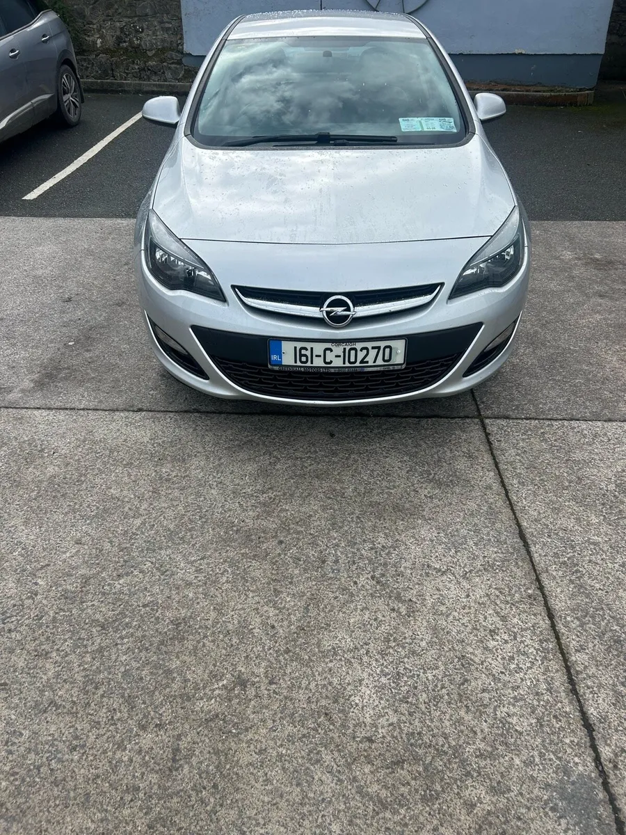 Opel Astra - Image 1