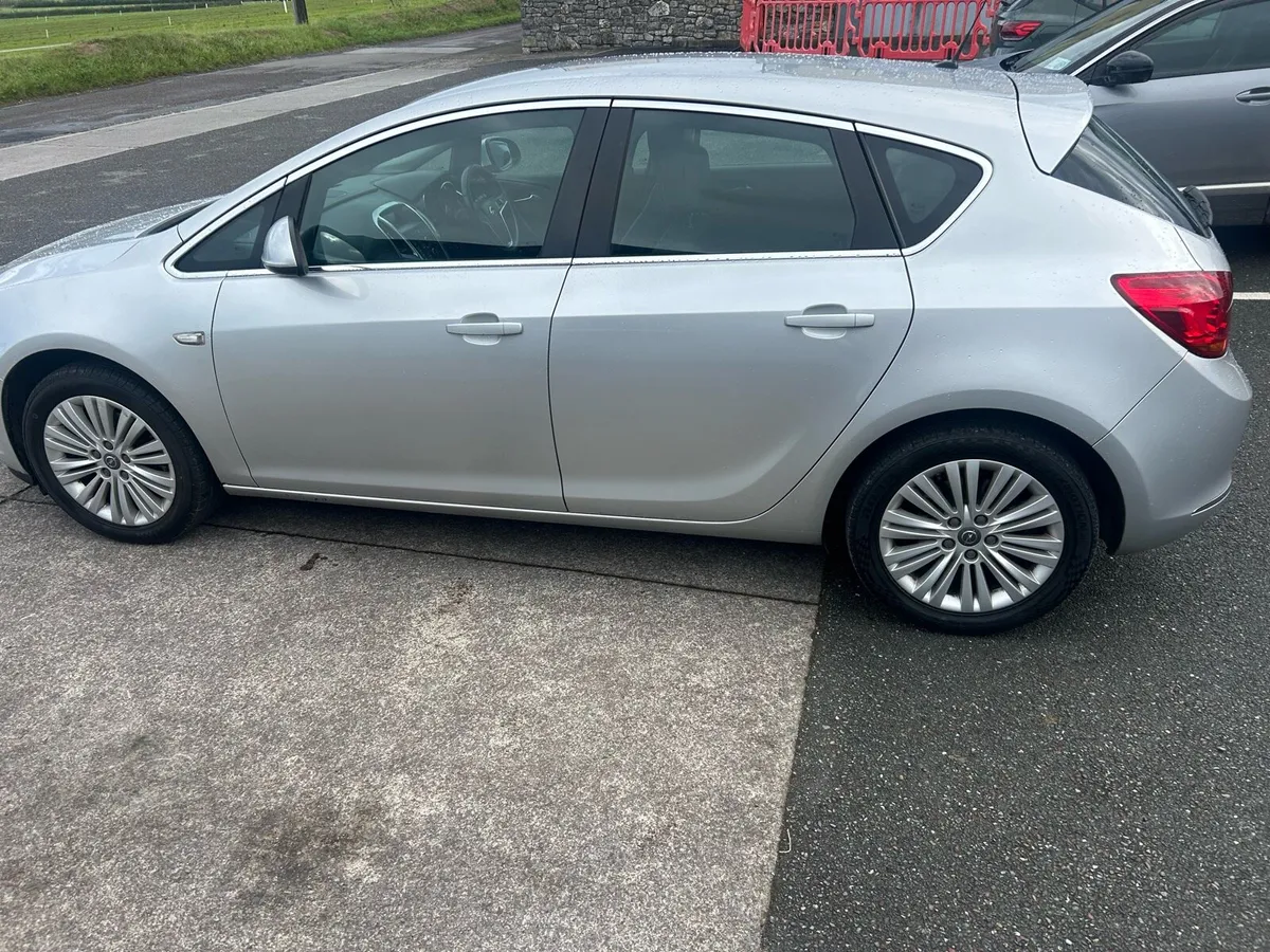 Opel Astra - Image 4