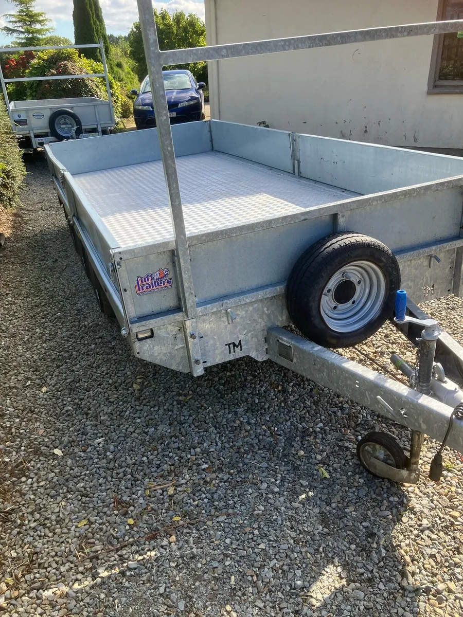 Trailers - Image 1