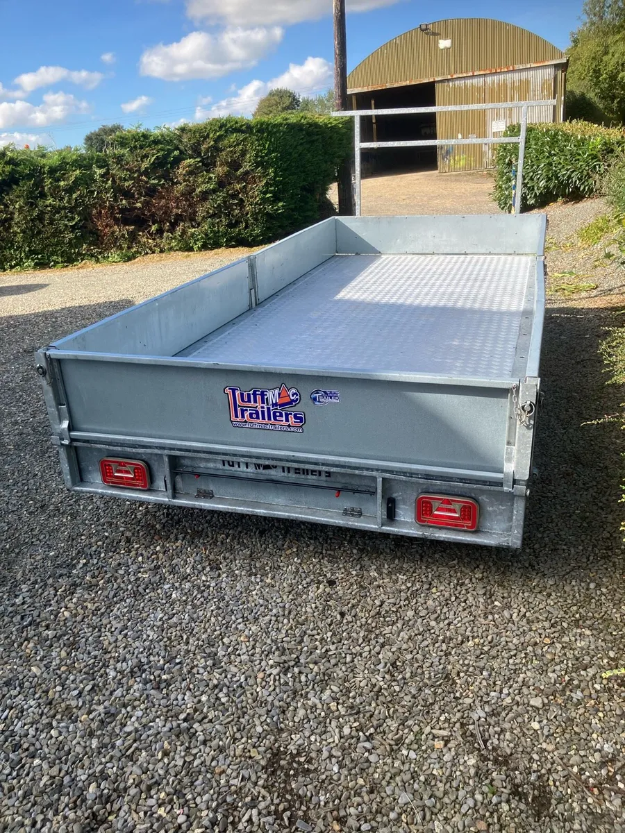 Trailers - Image 4