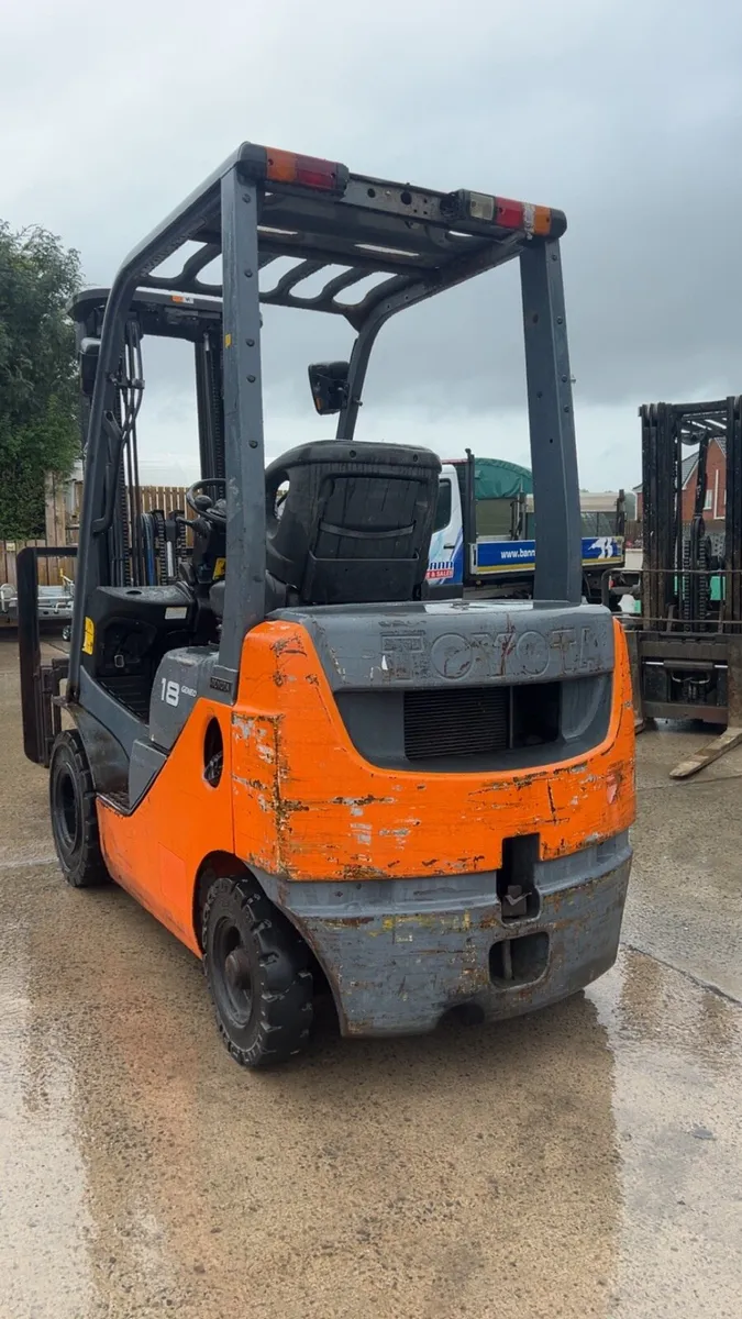 TOYOTA 1.8Ton Diesel Forklift - Image 3
