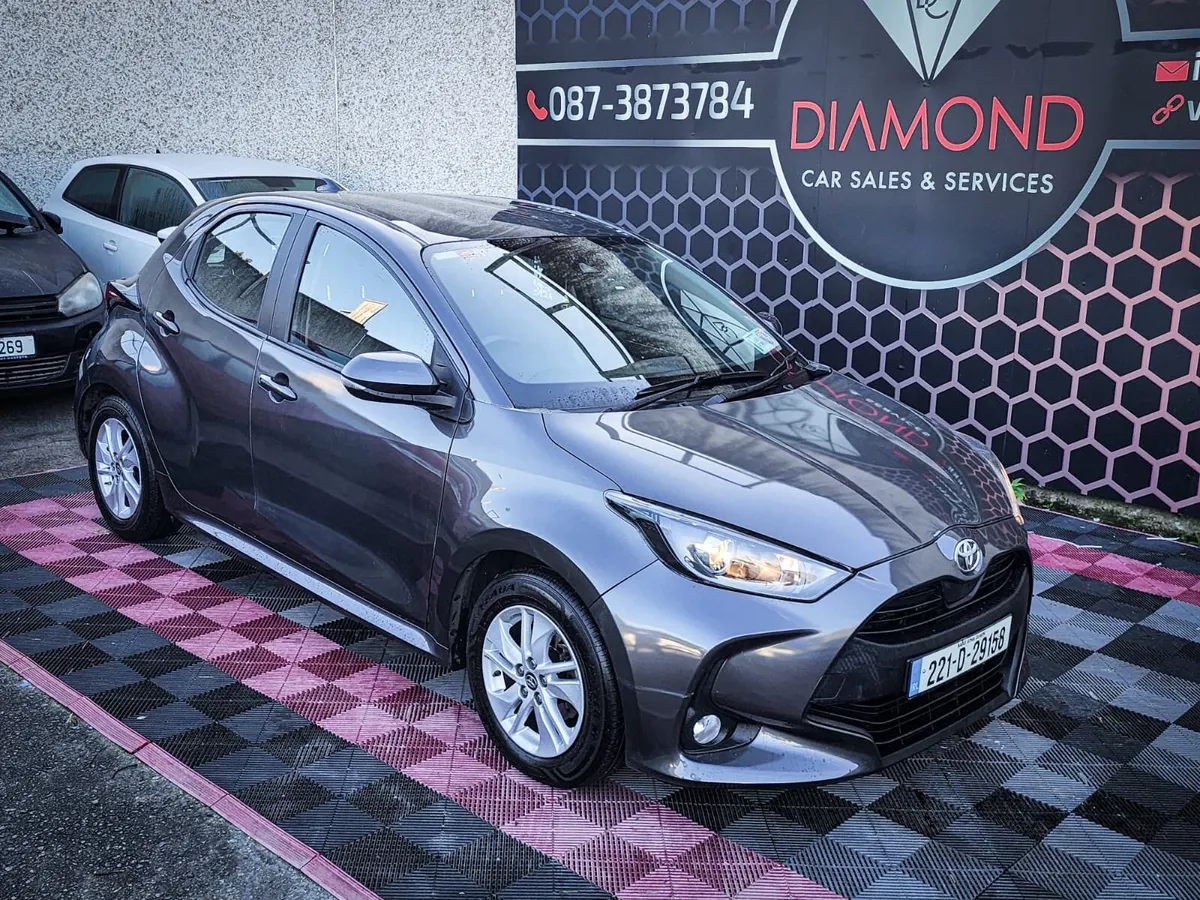2022 TOYOTA YARIS 1L LUNA - Image 1