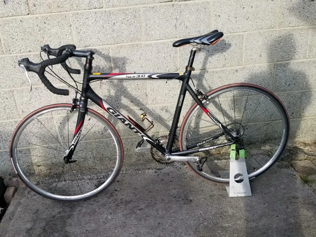 Giant SCR road bike - Image 3