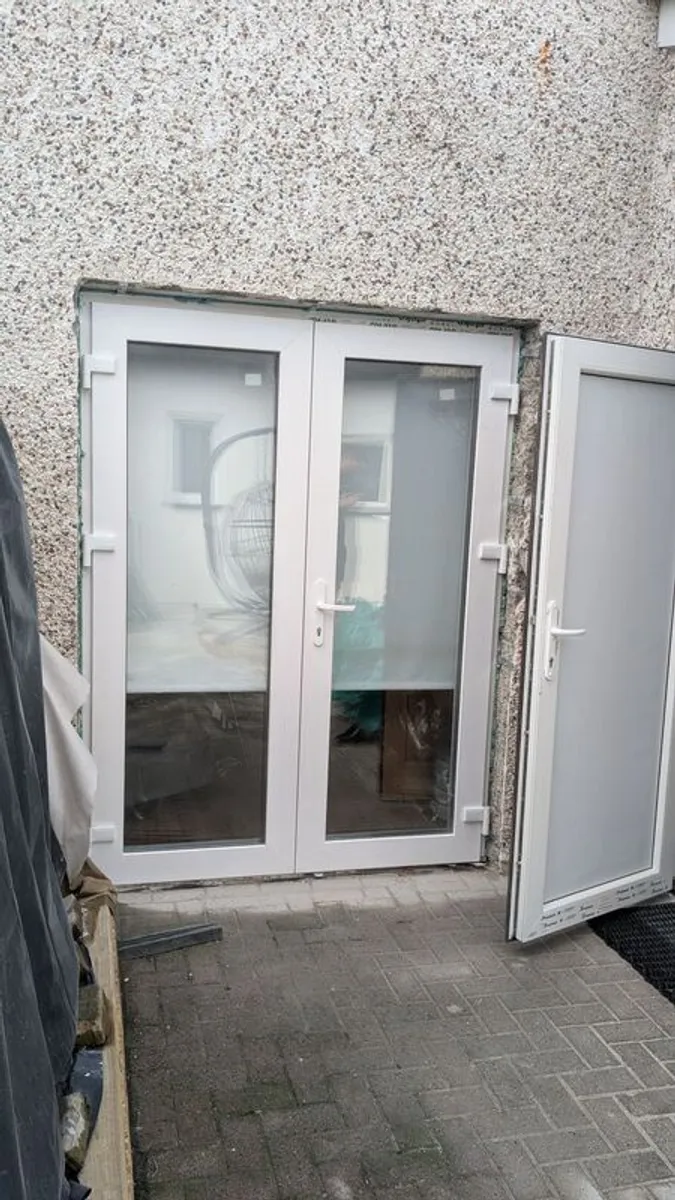 window  fitter - Image 3