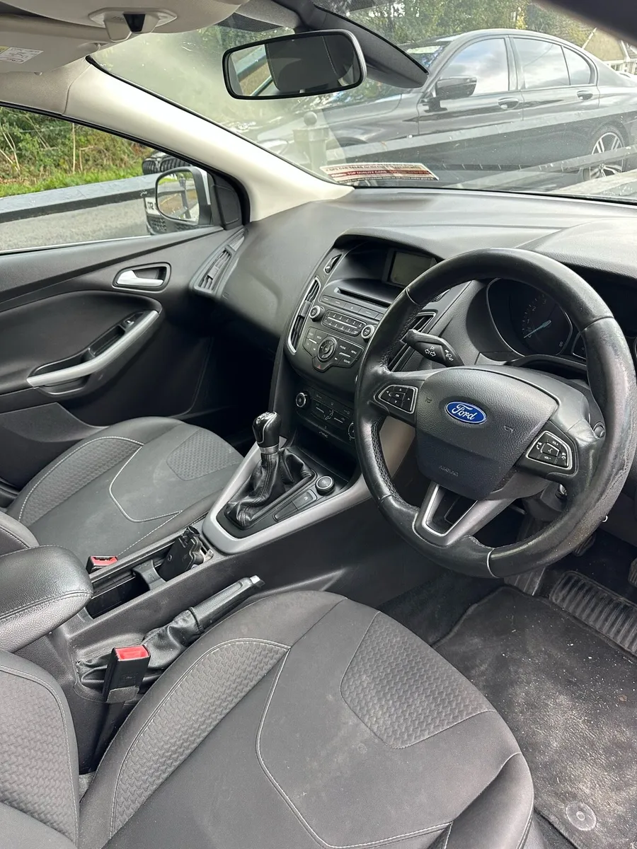 Ford Focus 1.0 Ecoboost 2015 TITANIUM - Image 3
