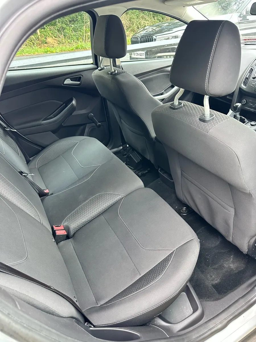 Ford Focus 1.0 Ecoboost 2015 TITANIUM - Image 4