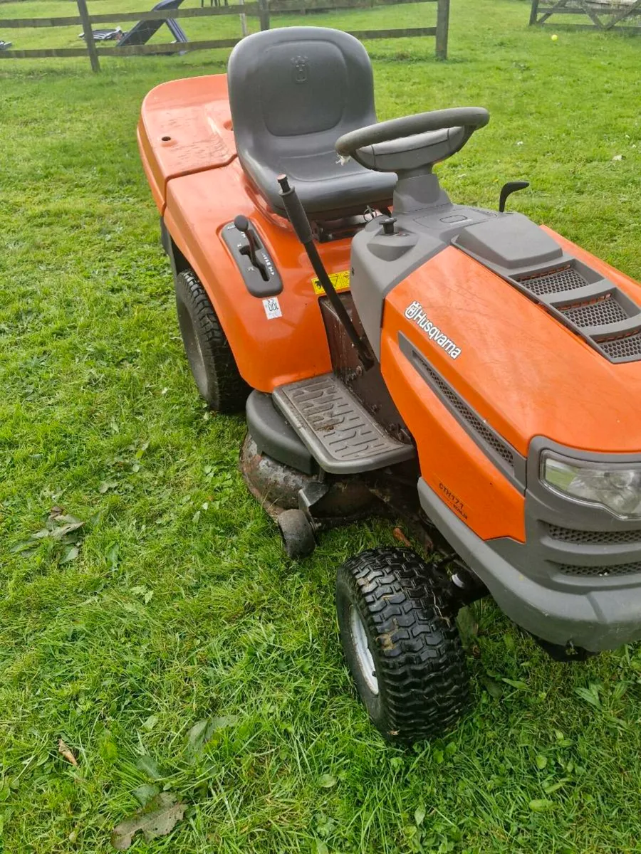 Husqvarna ride on mower Delivery available - Image 2