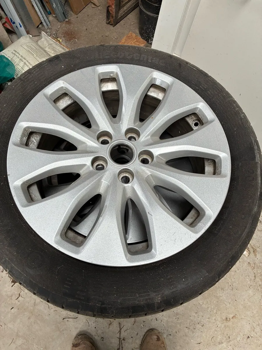 Alloy wheels - Image 1