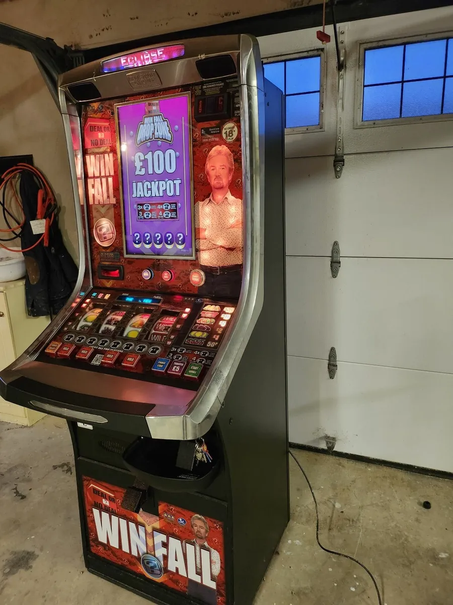 Deal or no deal Gaming machine - Image 1