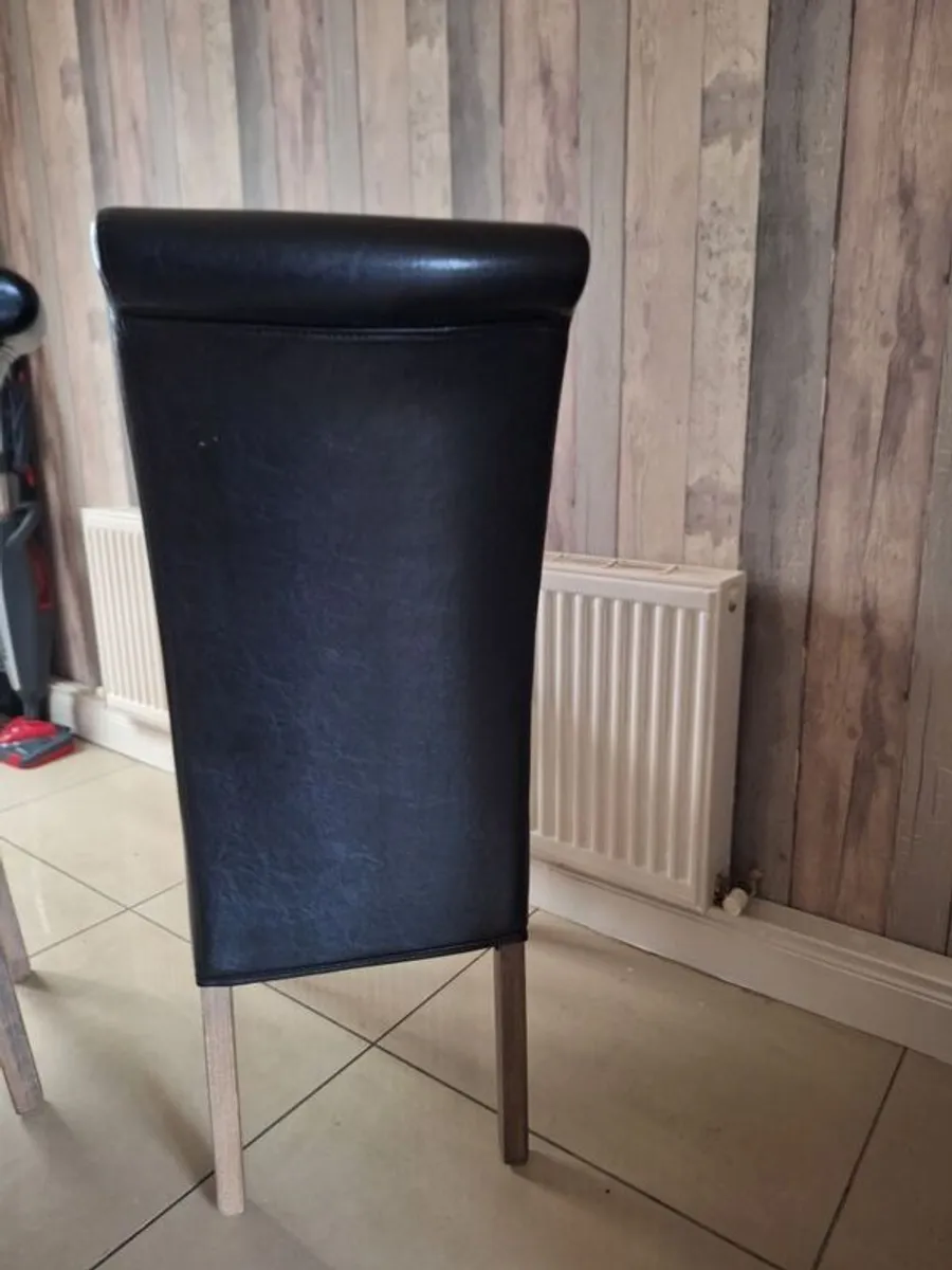 dining - Image 2