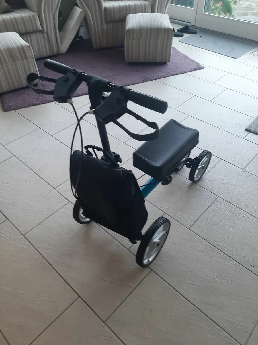Knee Scooter for leg injury recovery - Image 2