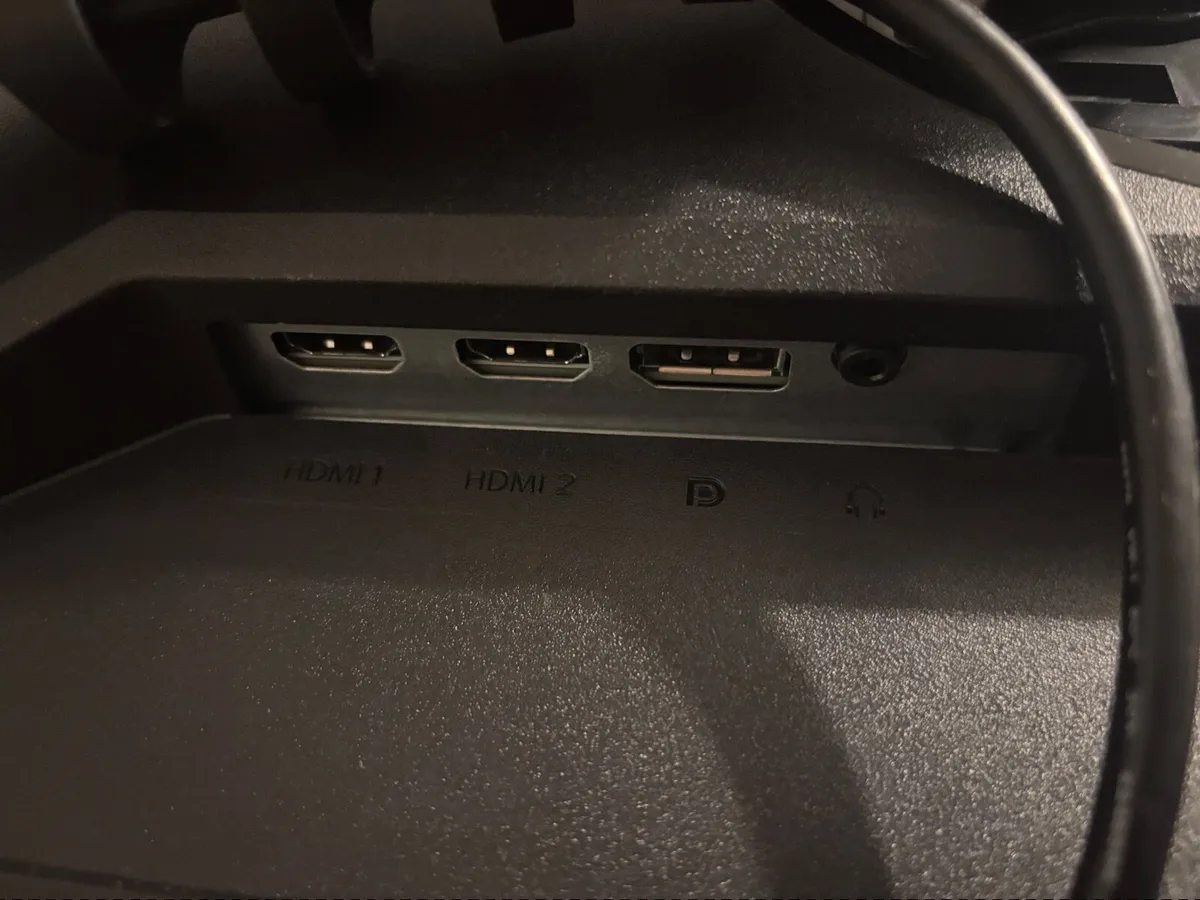 AOC 24G4X 1080p 180hz gaming monitor - Image 4