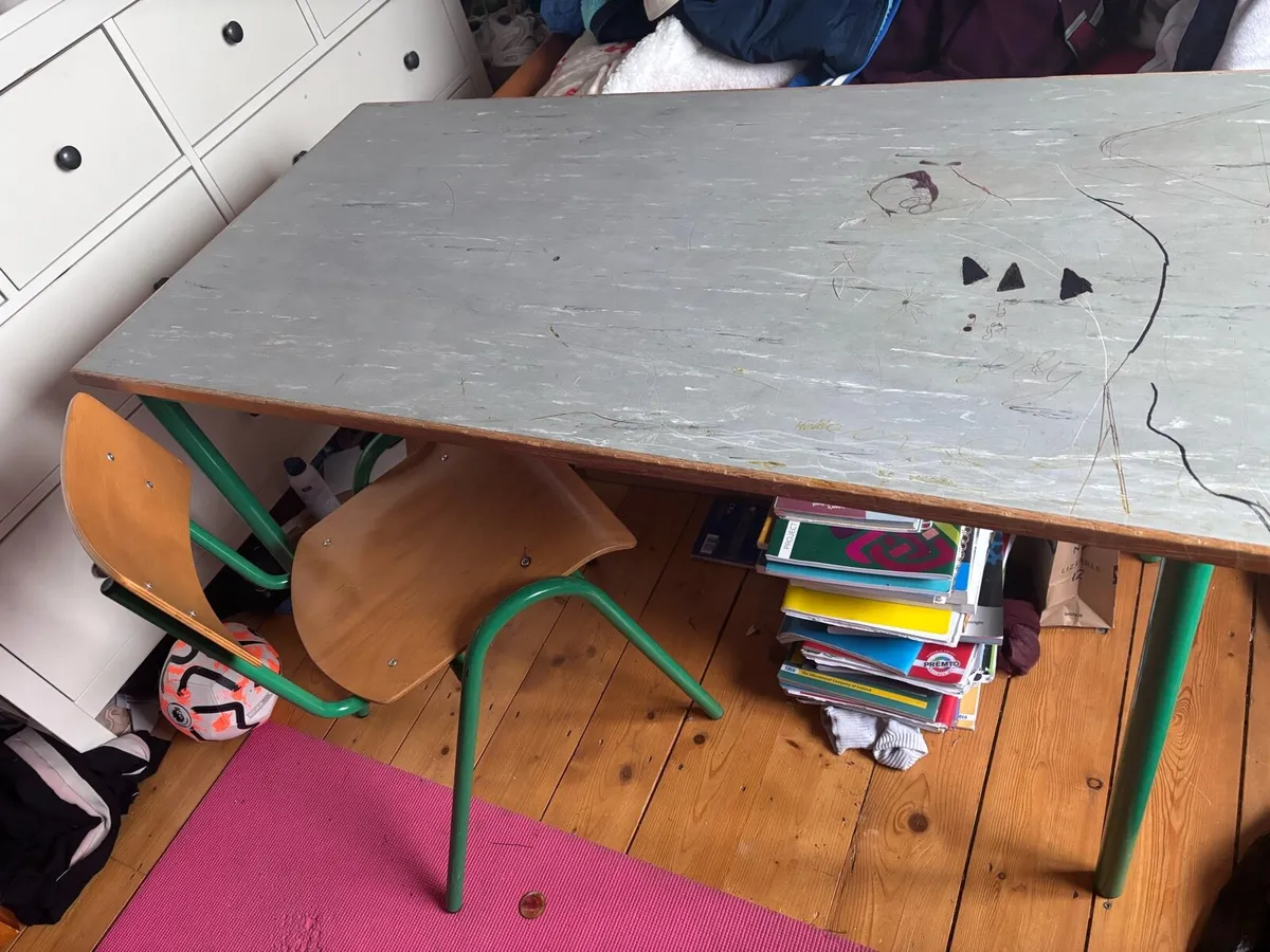 School table and 2 chairs