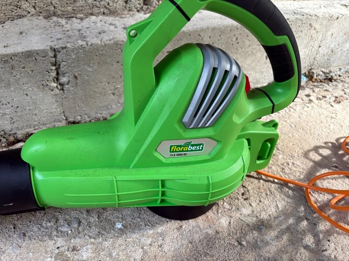 Leaf Blower - Image 2
