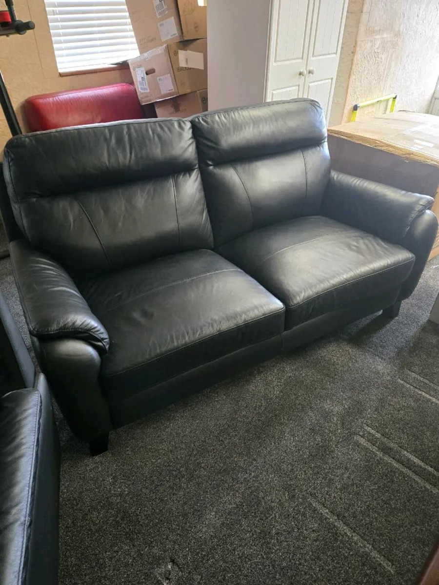Settee - Image 1