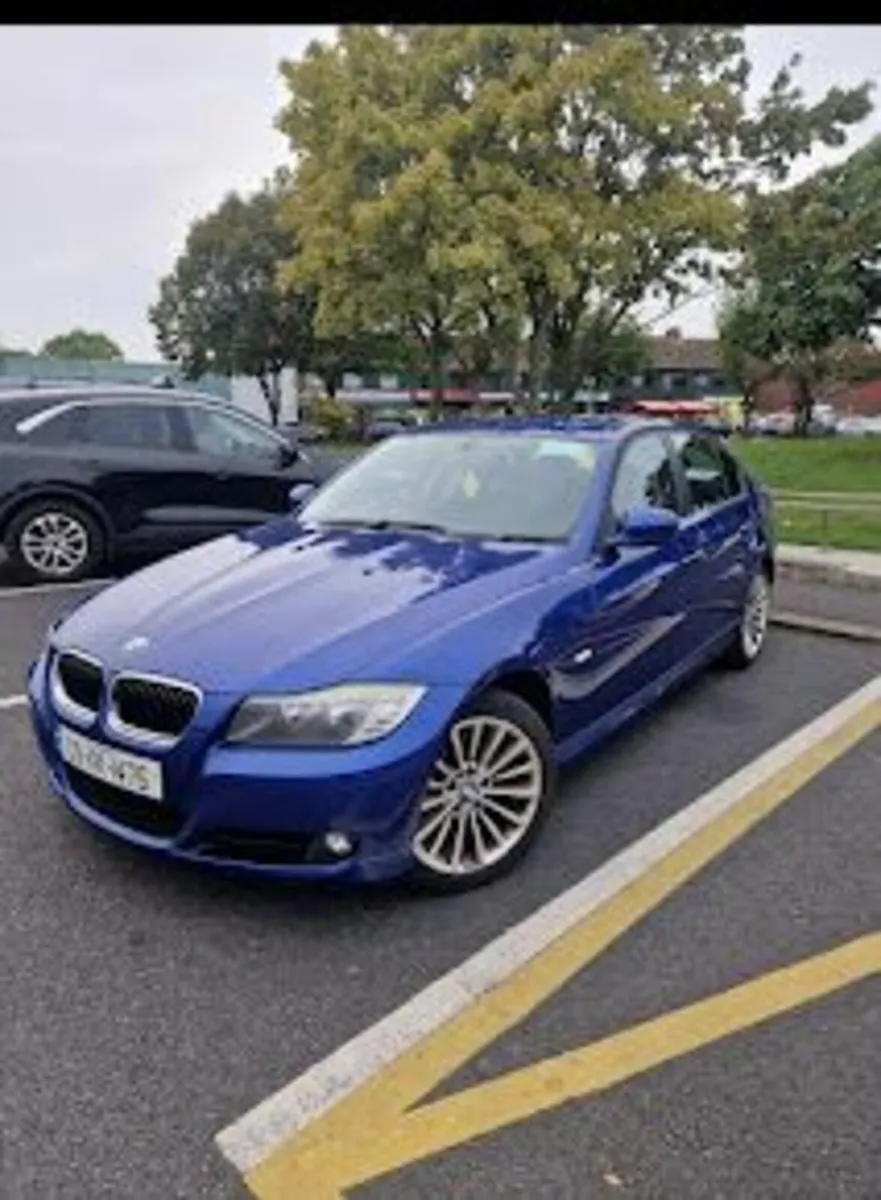 BMW 3-Series 2009 - Image 3