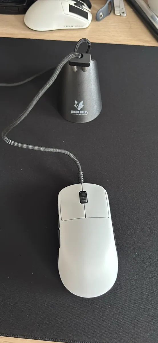 Endgame Gear OP18k White Mouse - Image 2