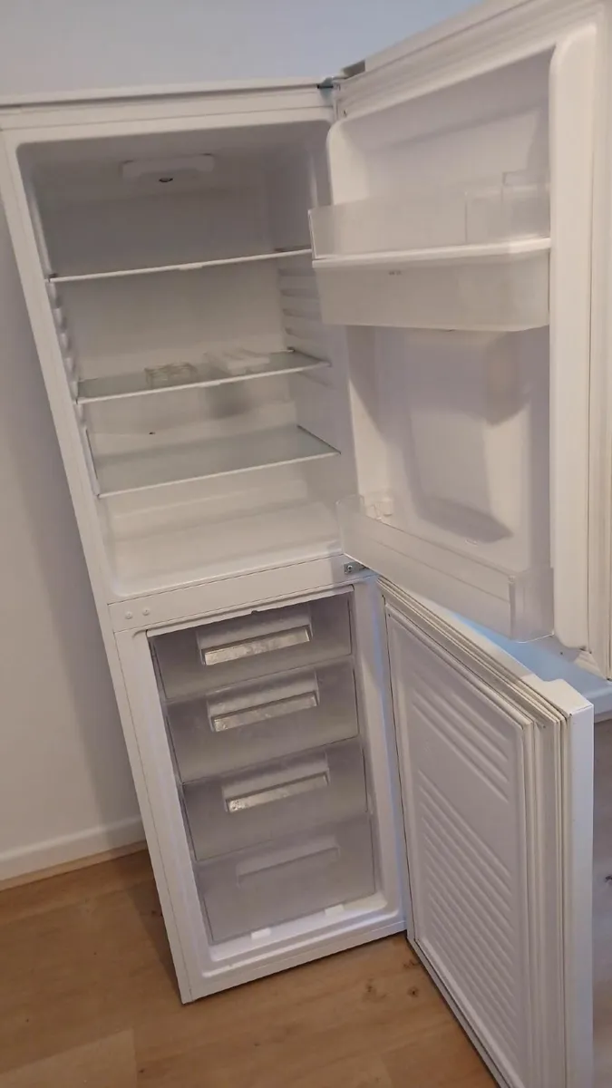 fridge freezer - Image 3