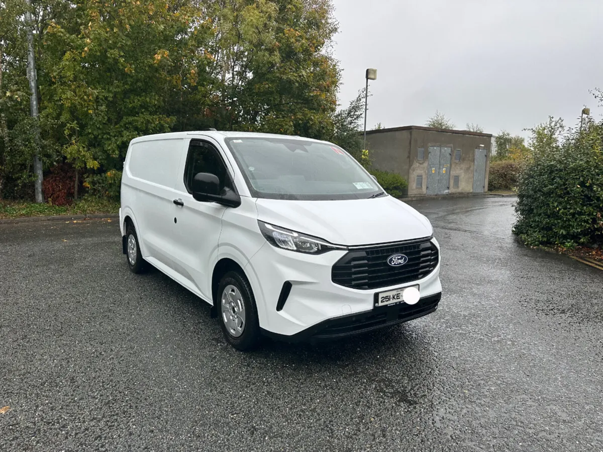 2025 Ford transit custom trend - Image 1