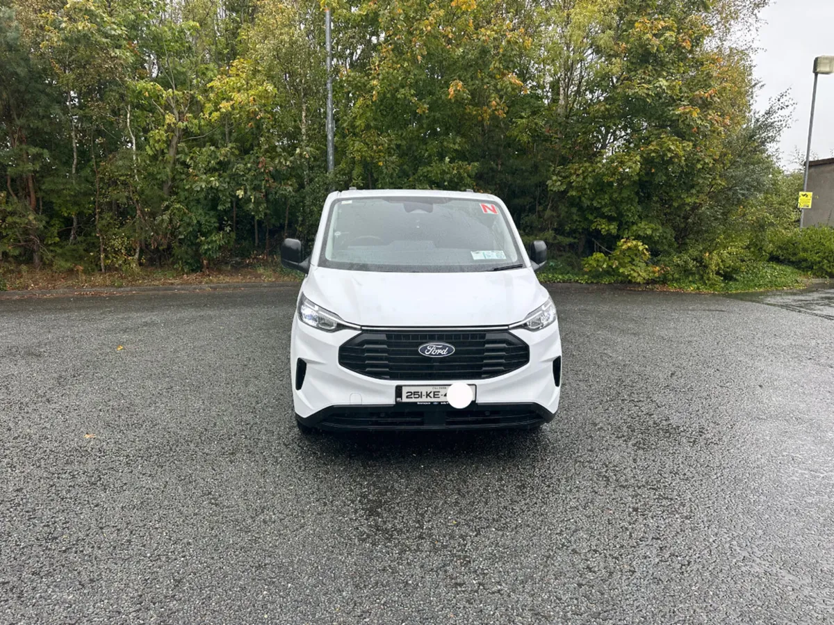 2025 Ford transit custom trend - Image 2