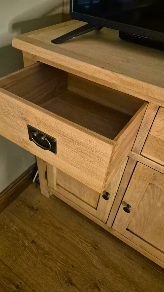 Sideboard - Image 4
