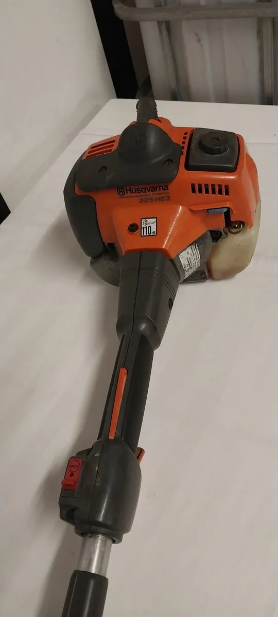 HUSQVARNA HEDGE TRIMMER - Image 3