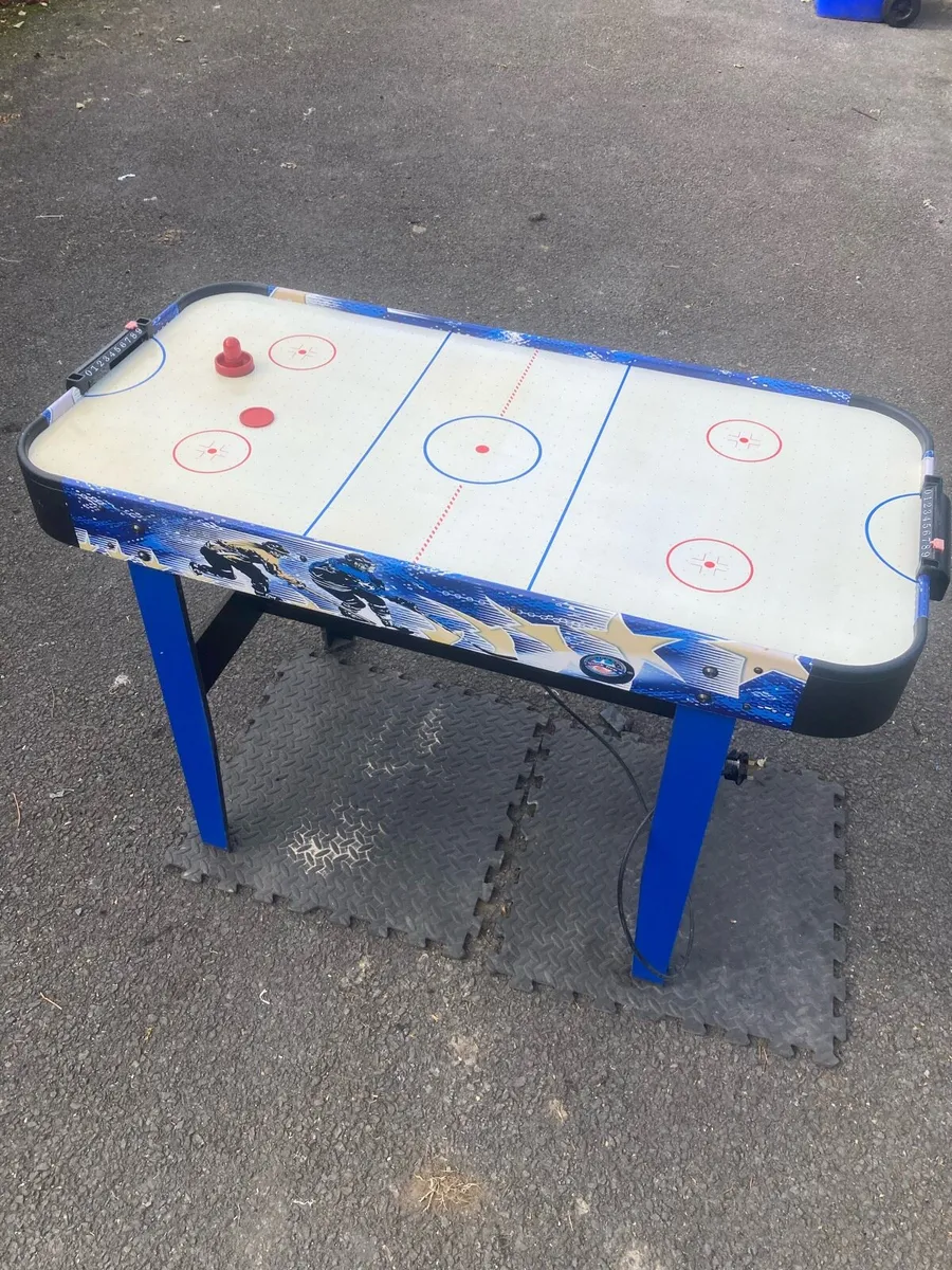 Air Hockey Table - Image 1
