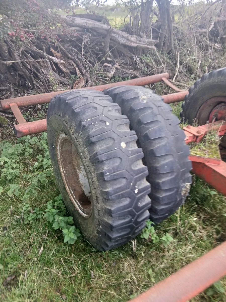 6 bale trailer for sale - Image 2