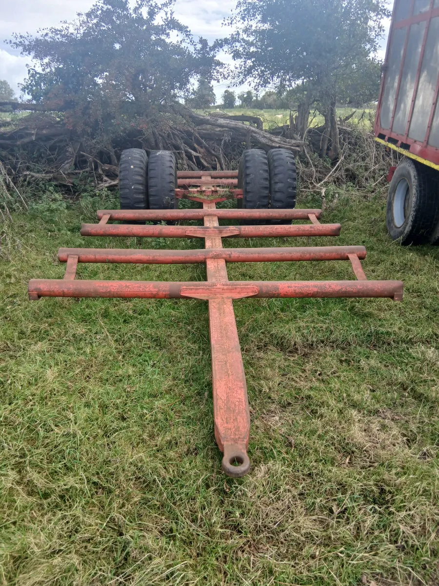 6 bale trailer for sale - Image 1