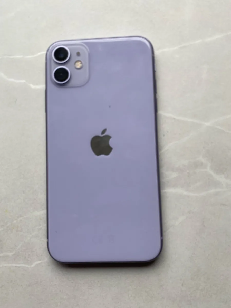 I phone 11 - Image 2