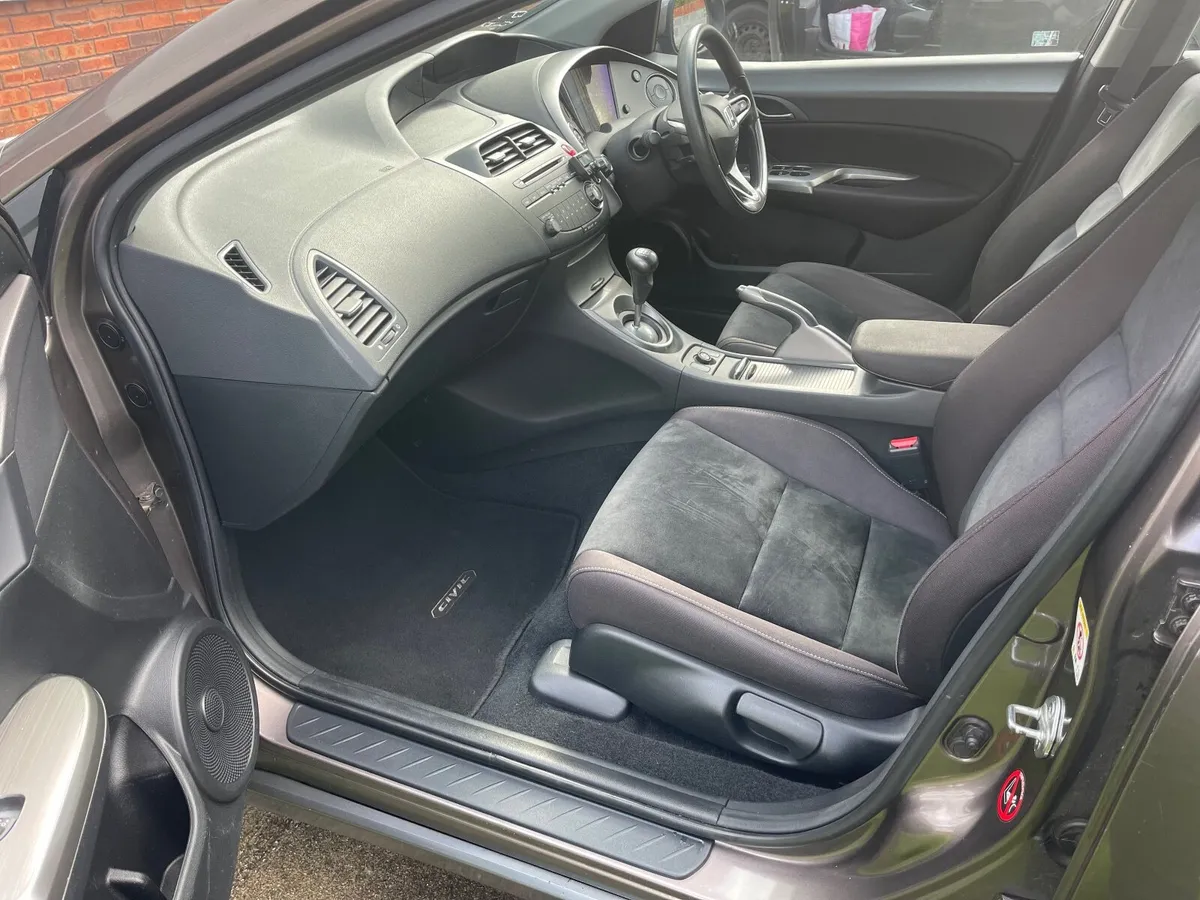 €4500…….11 HONDA CIVIC 1.3 PETROL NEW NCT - Image 4