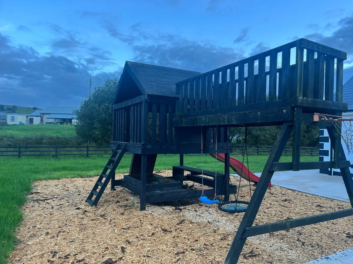 Wooden jungle gym/playhouse - Image 2