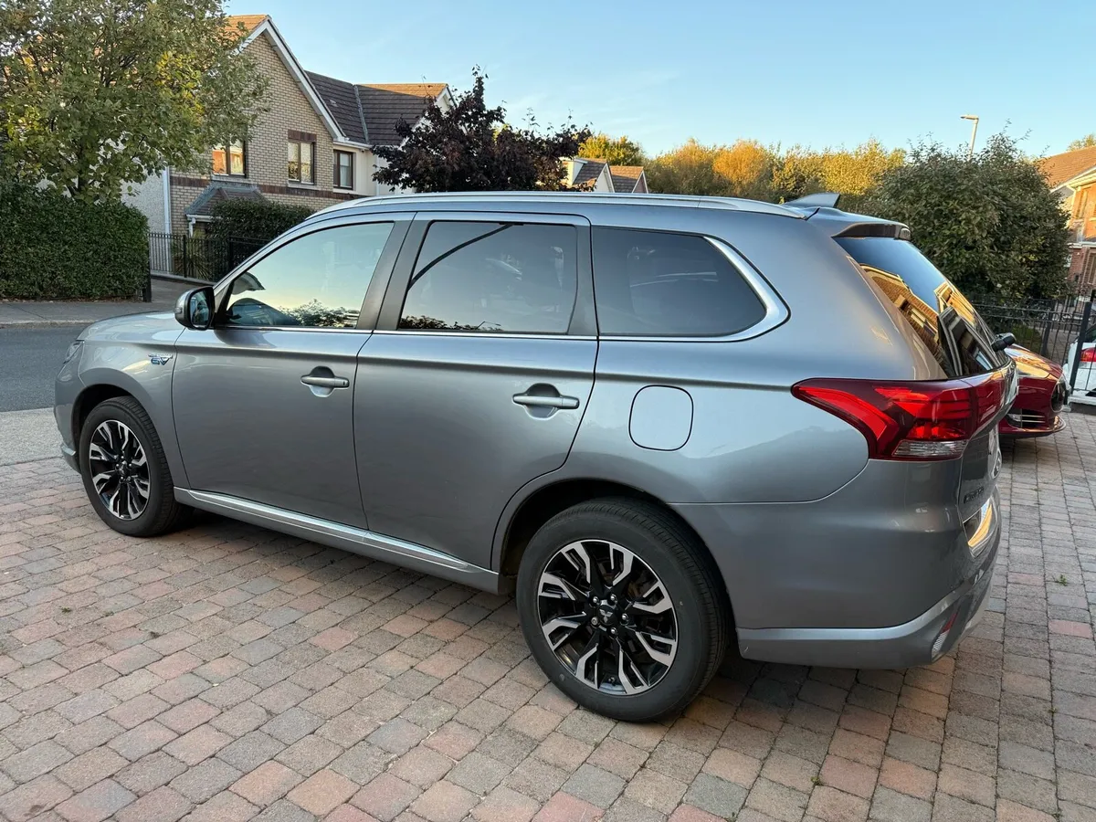 PHEV NCT 11/26 FULLY LOADED - Image 2