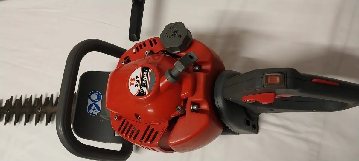 2x EFCO HEDGE TRIMMER - Image 1