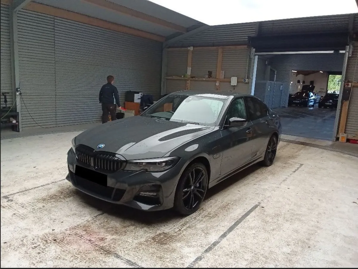 BMW 3 SERIES XDRIVE M SPORT PRO EDITION // 212 REG - Image 1