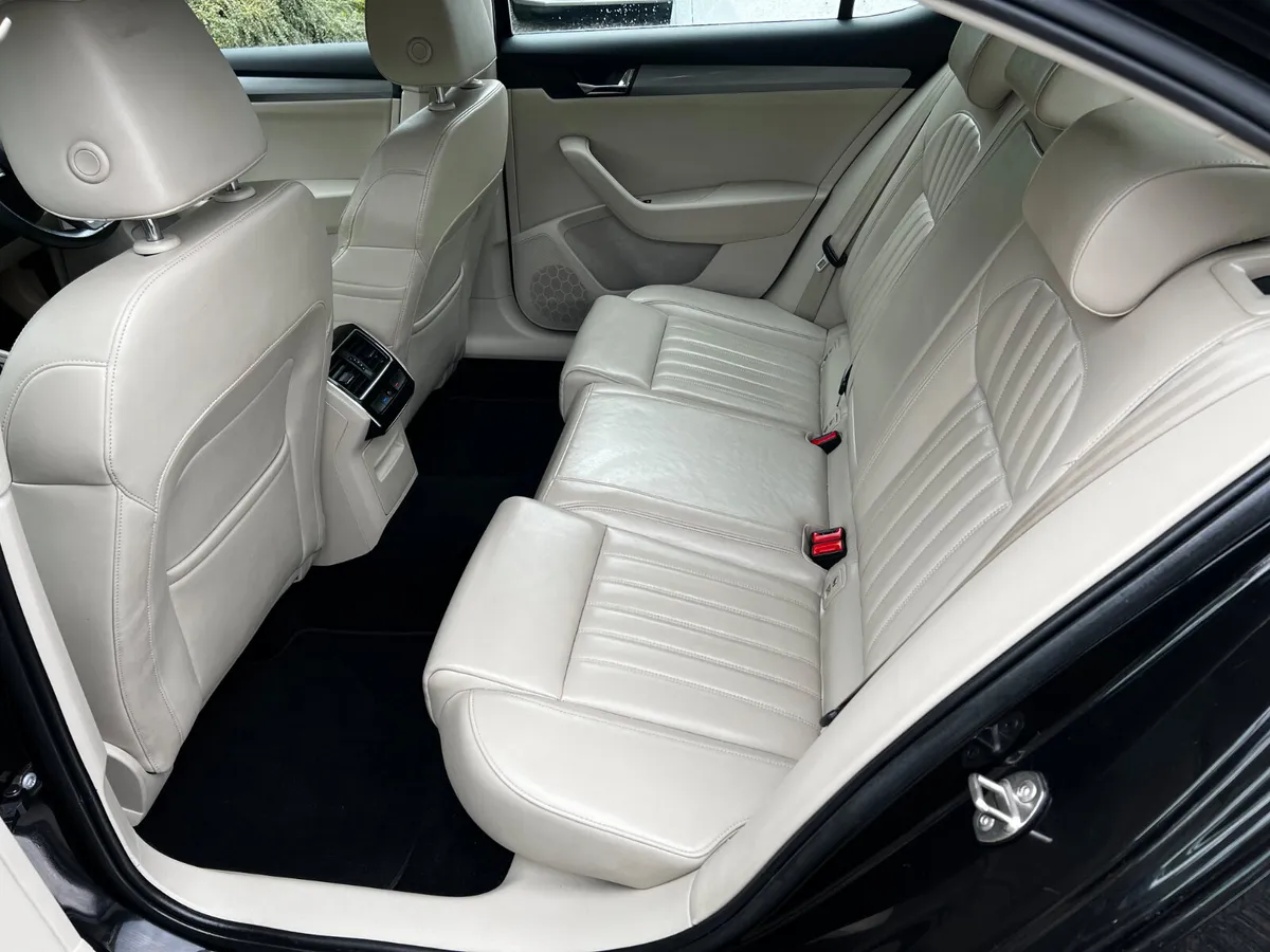 2018 Skoda Superb 1.6 TDI Style - Image 4