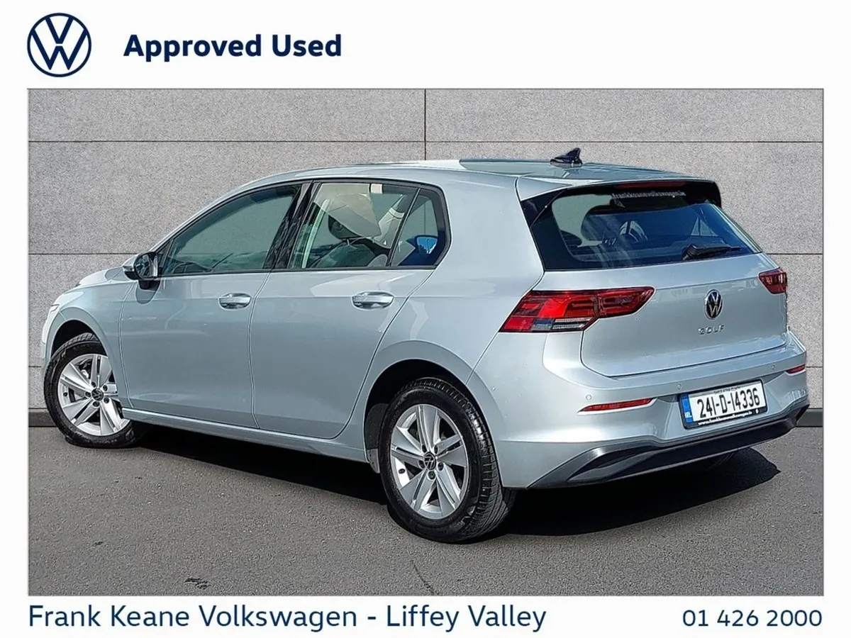 Volkswagen Golf Life 2.0 TDI 115HP  rear View Cam - Image 3