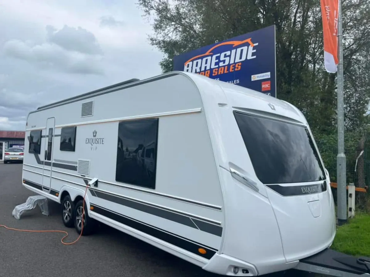 2023 LMC 655 VIP EXQUISITE 5/6 BERTH LUX CARAVAN!! - Image 1