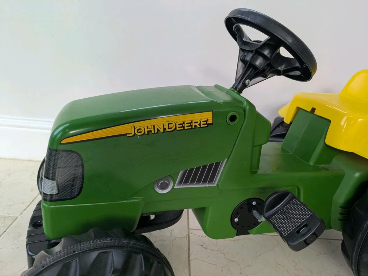 Roll Toys childrens pedal tractor - Image 3