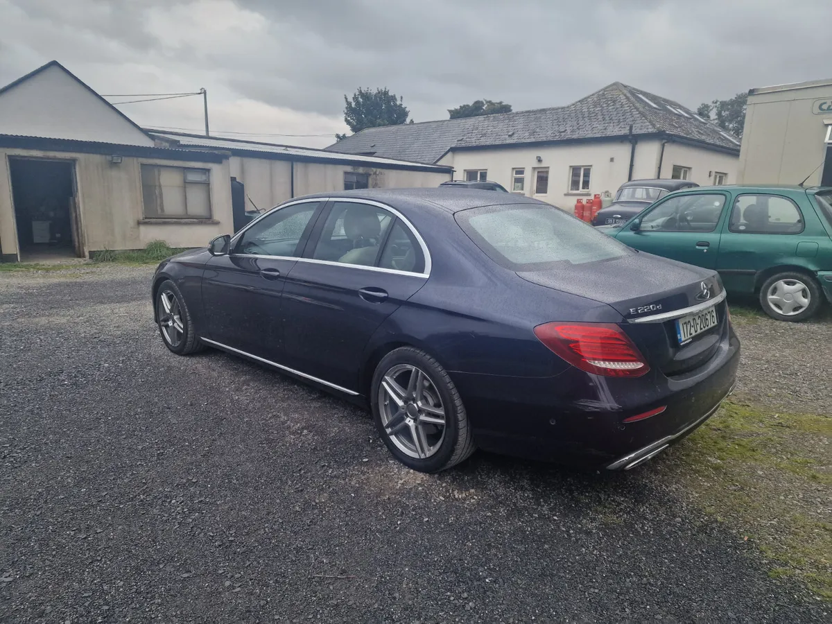 17 Mercedes-Benz E-Class - Image 3