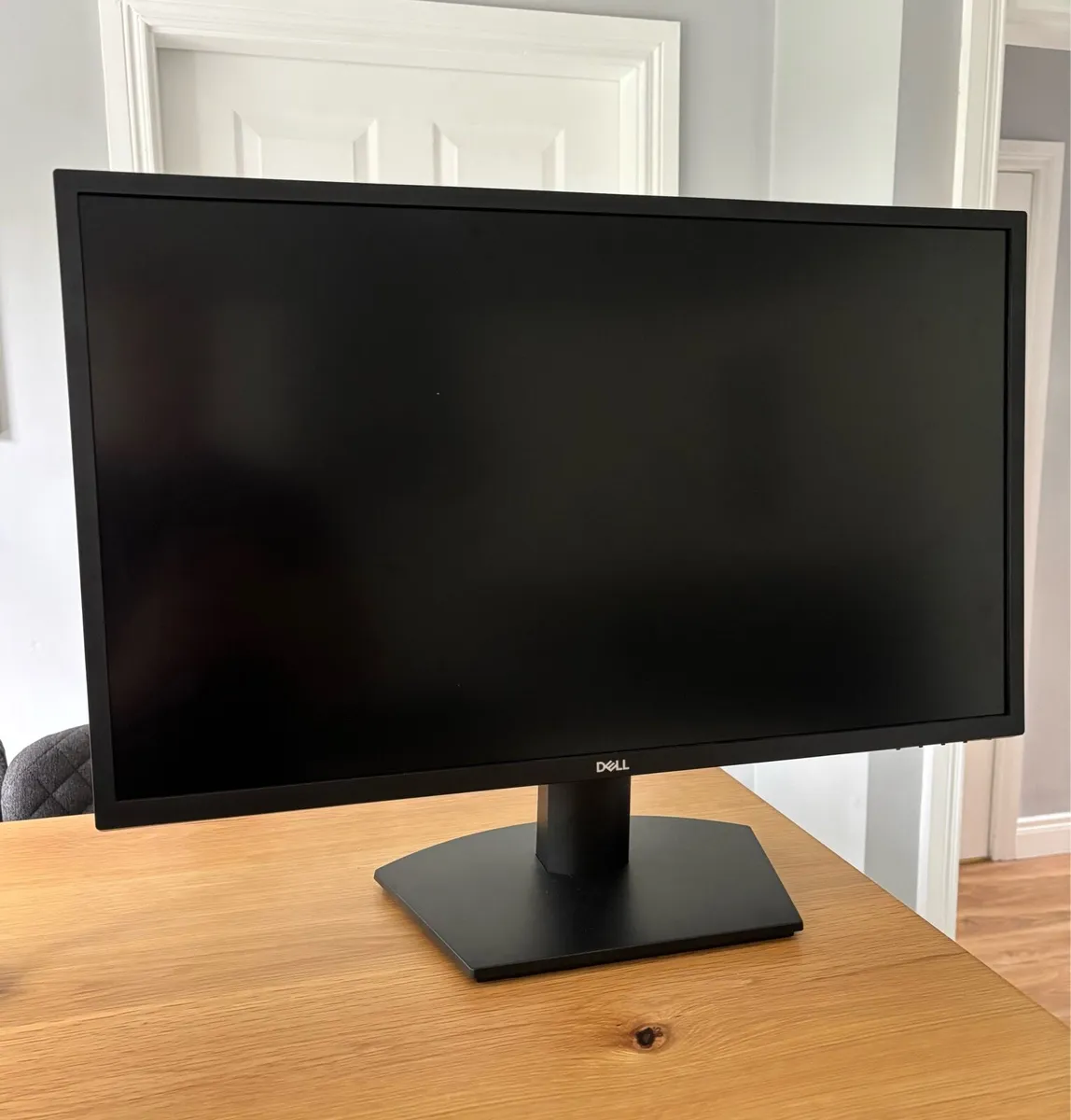 Brand New (out of box) Dell Monitor - Image 2