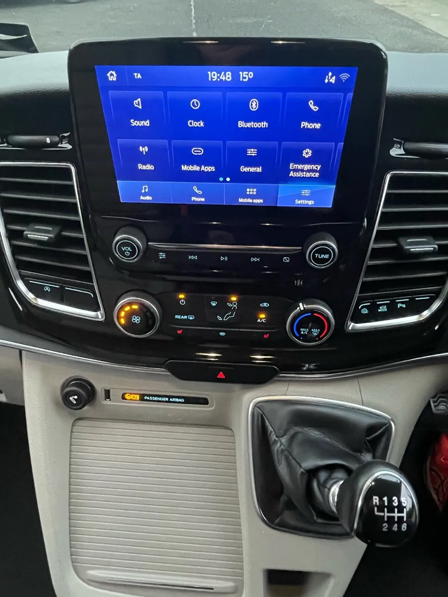 Ford Tourneo Custom - Image 3