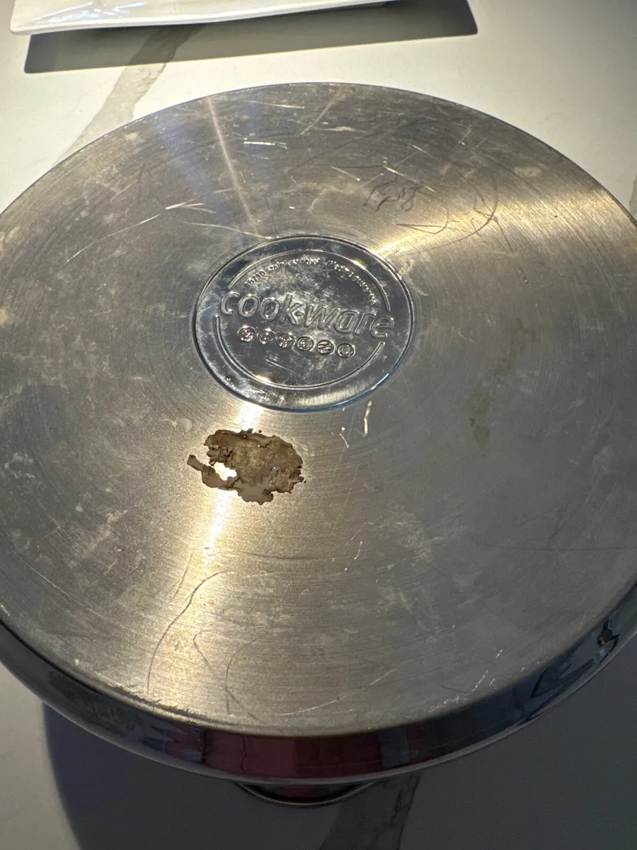 Large 28 cm stainless steel pot . - Image 3