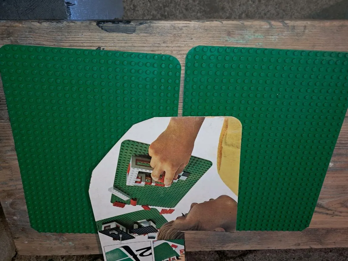 Lego Vintage 798: 2 Medium Green Baseplates c1971 - Image 1