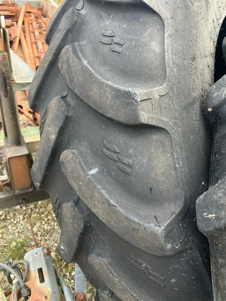 Tractor tires - Image 2